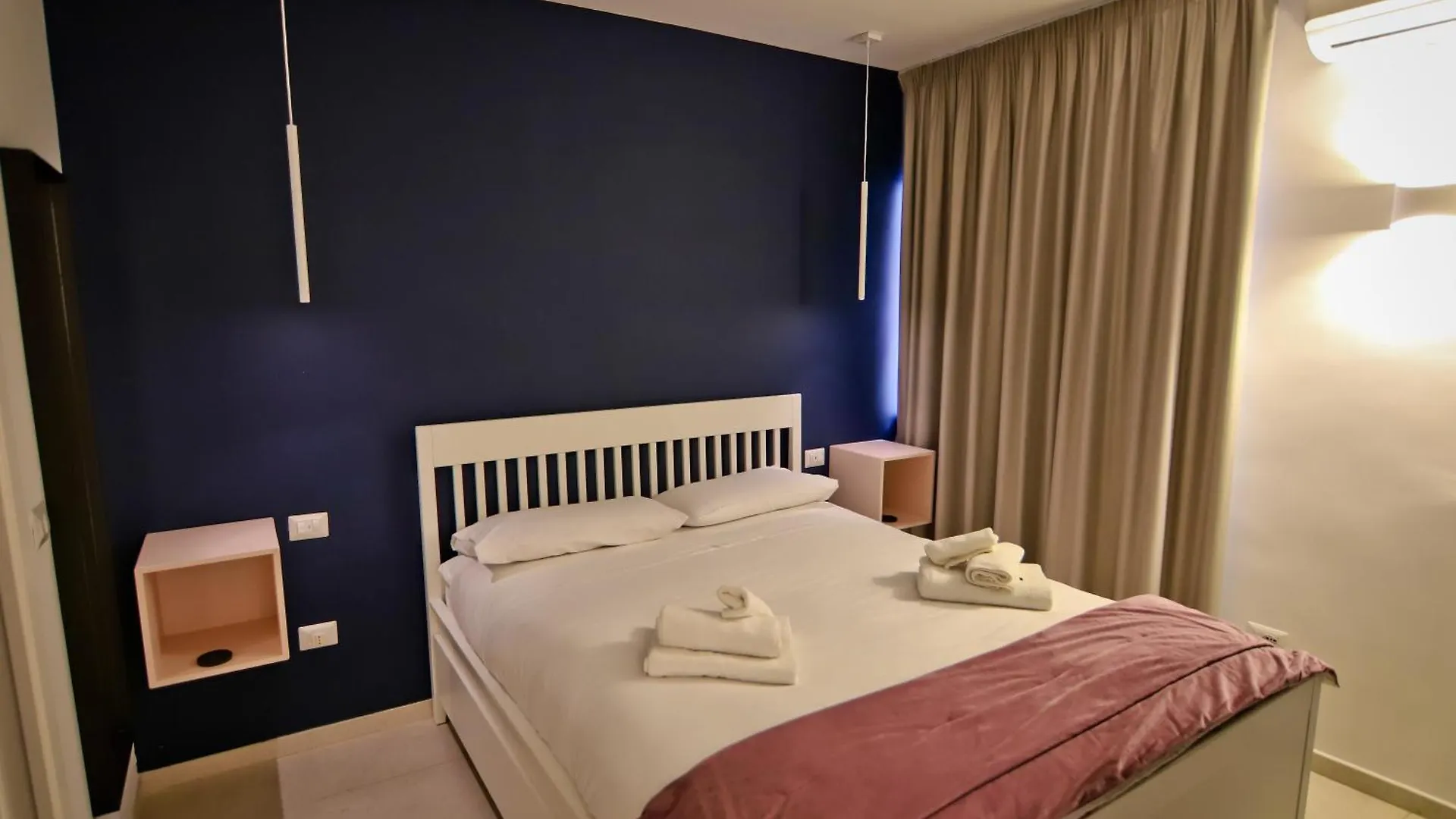 Bovio 33 Napoli Art Apartment Italia